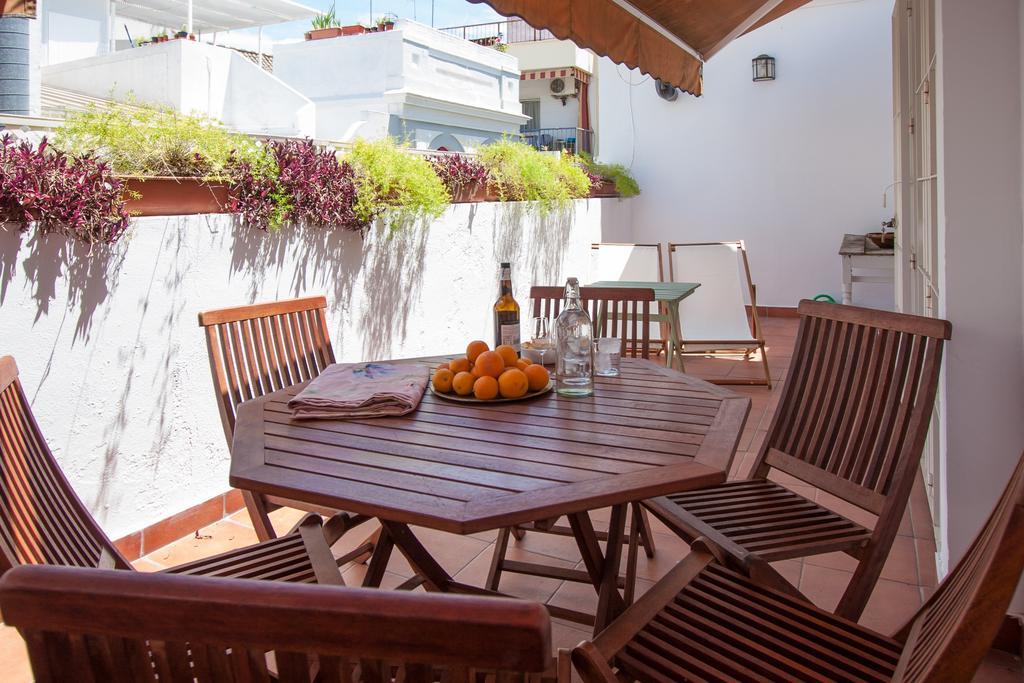 セビリアChampion Duplex Terrace And Garage Old Town 6 Paxアパートメント エクステリア 写真