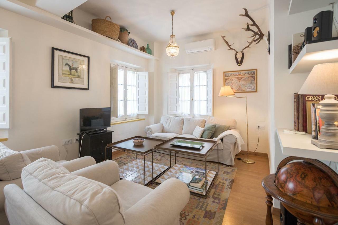 セビリアChampion Duplex Terrace And Garage Old Town 6 Paxアパートメント エクステリア 写真